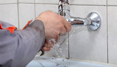 Emergency Water Leak Repair Services Emergency Water Leak Repair Services